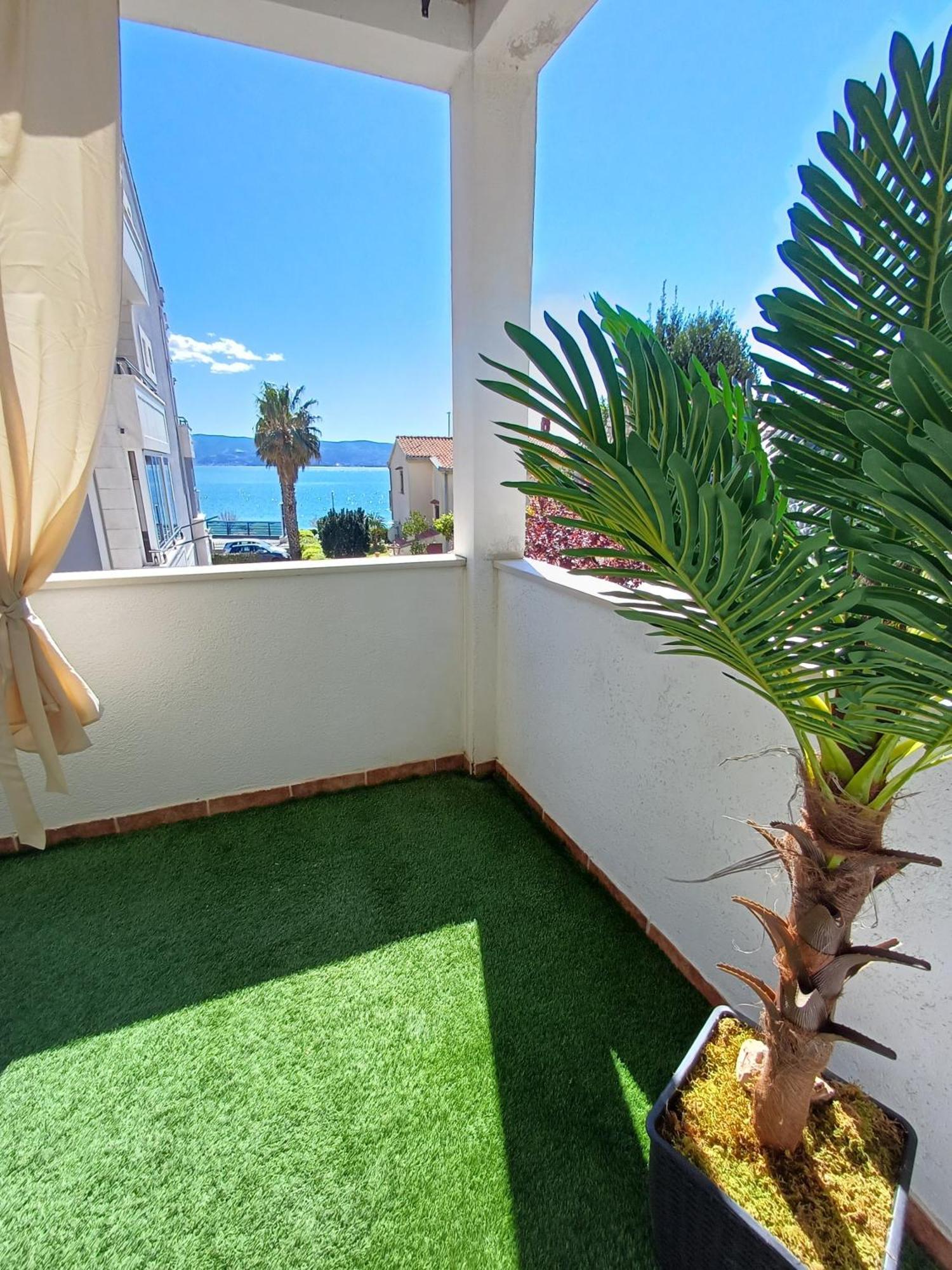 Apartments Sun & Sea 두기라트 외부 사진